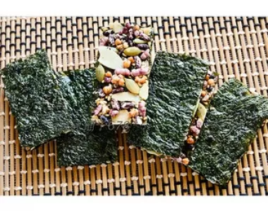 Seaweed with nutritious cereal grains at wholesale price